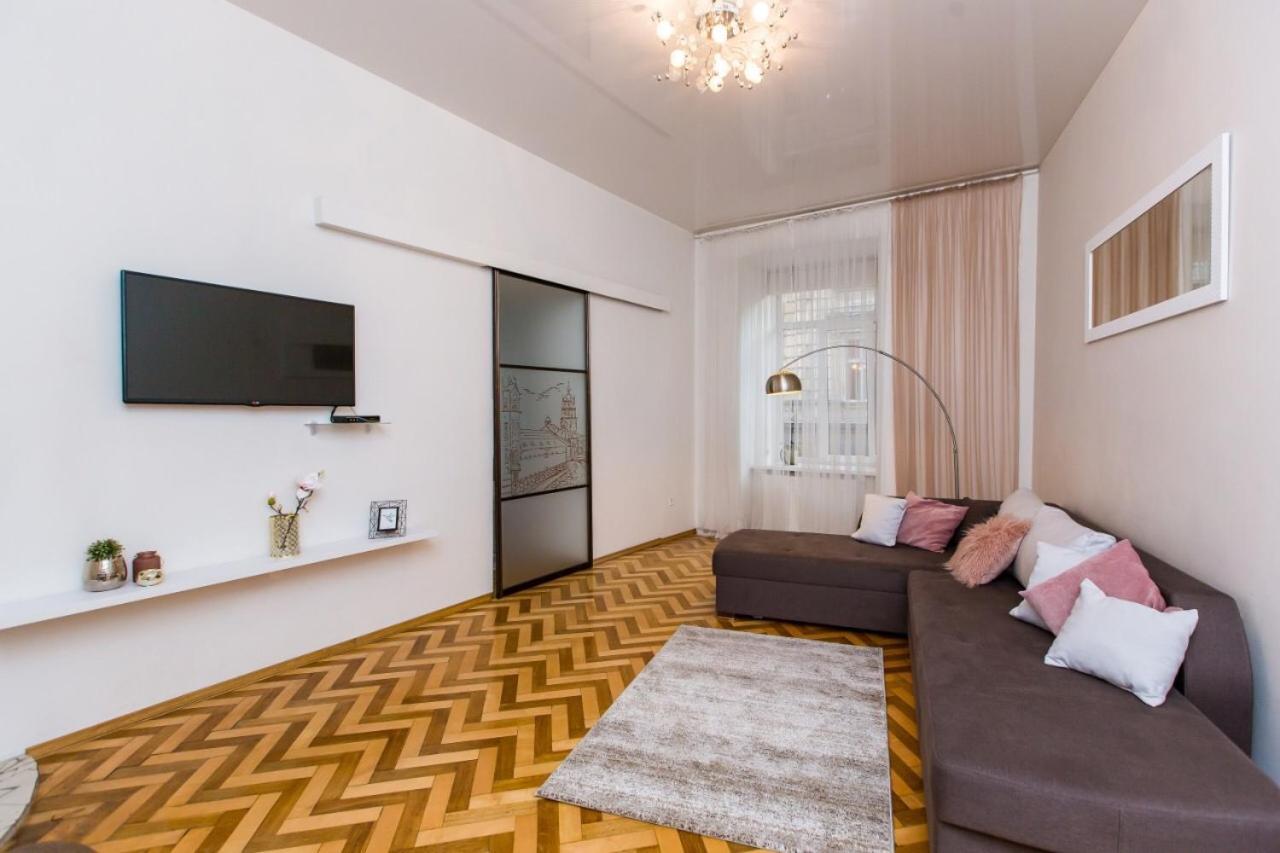 Miamo Apart Гнатюка 18 Lviv Kültér fotó