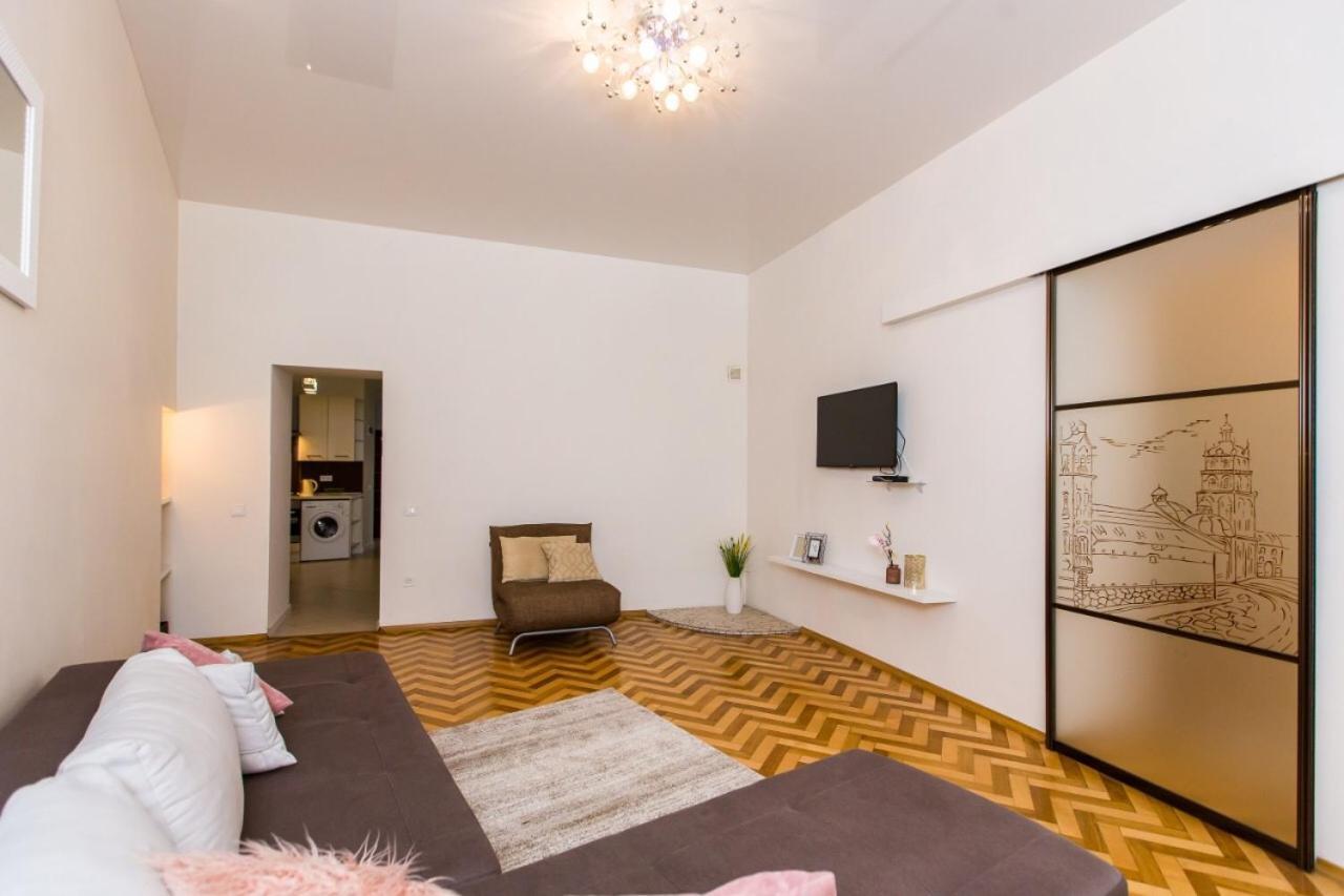 Miamo Apart Гнатюка 18 Lviv Kültér fotó