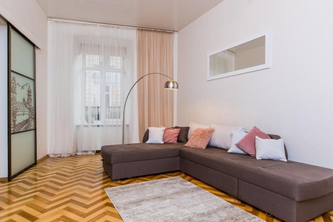 Miamo Apart Гнатюка 18 Lviv Kültér fotó